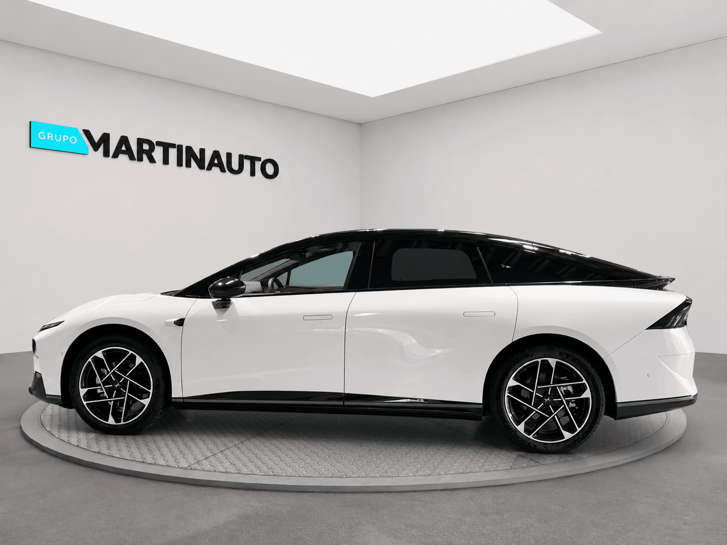 Miniatura 8