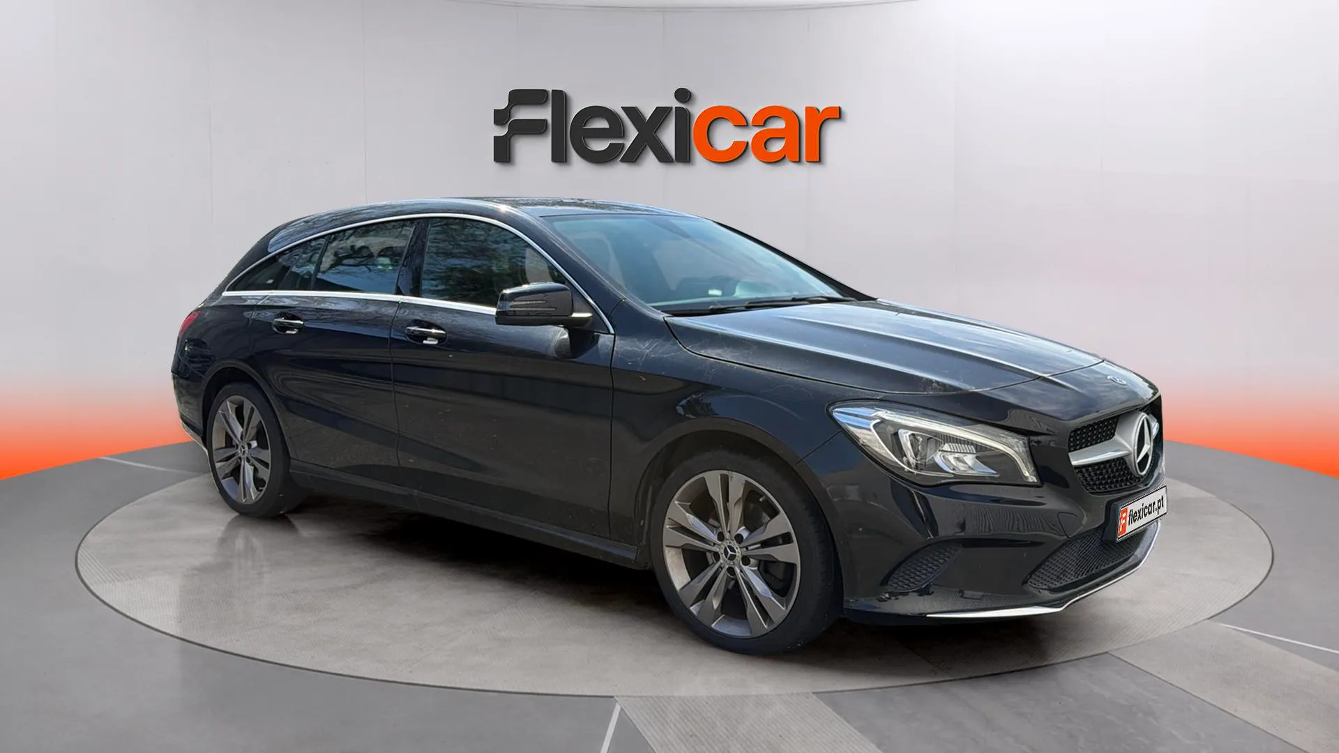 Foto Principal - Mercedes-Benz CLA 200