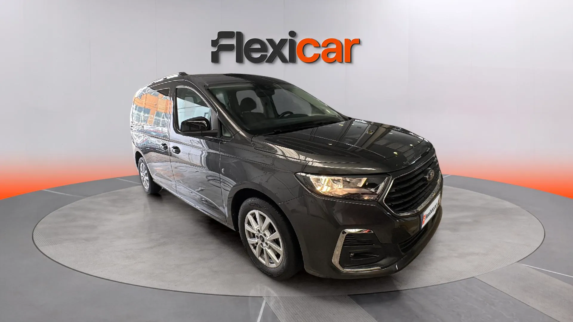 Foto Principal - Ford Tourneo